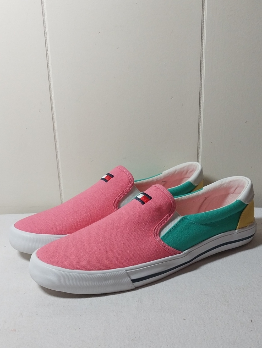 Tommy Hilfiger Arrin Twin Gore Pink Color Block Sneakers Shoes Men's 7 Women 8.5